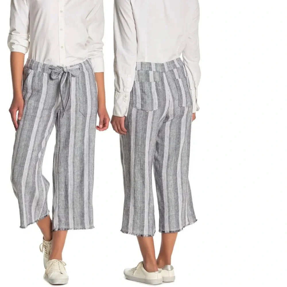 Striped Elastic  Waist Crop Pants size XS
CASLON®